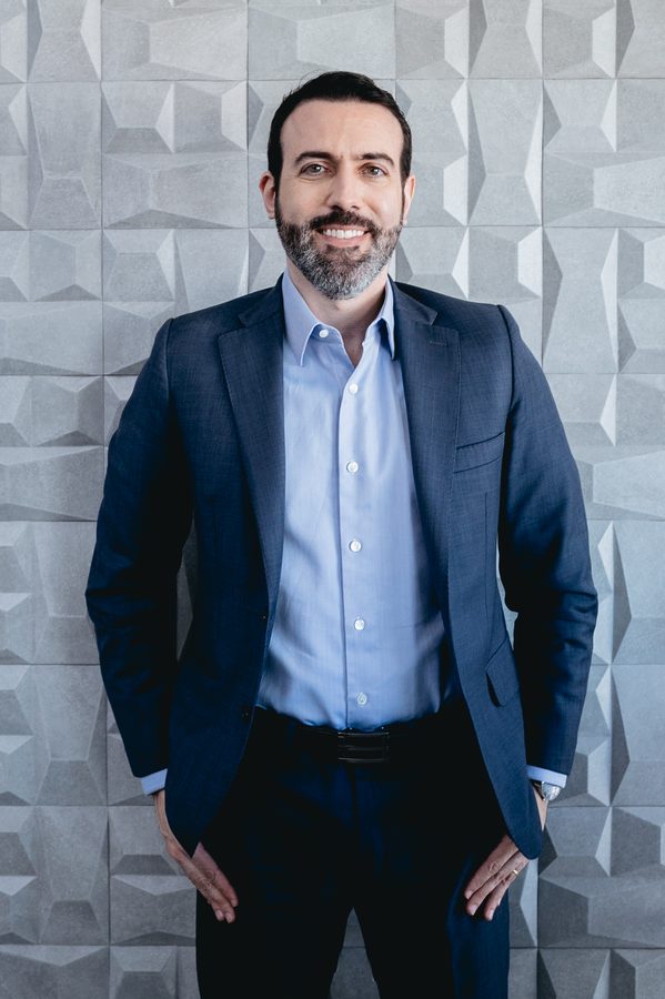 Dr. Daniel Martinez